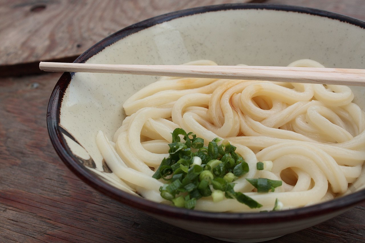 高松駅 到着 → 朝うどん 写真1